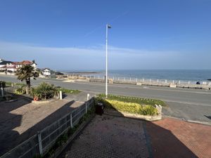 Photo 33- click for photo gallery